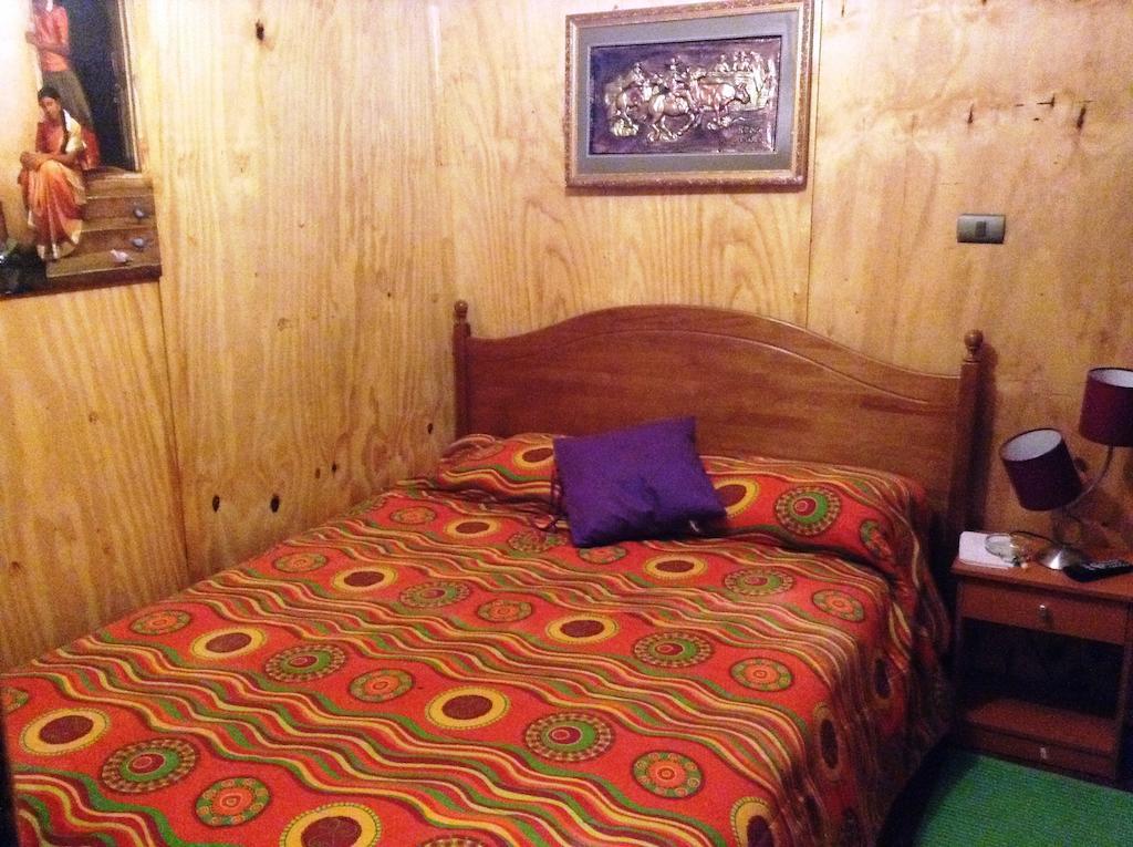 Hostel 1760 تالكا الغرفة الصورة